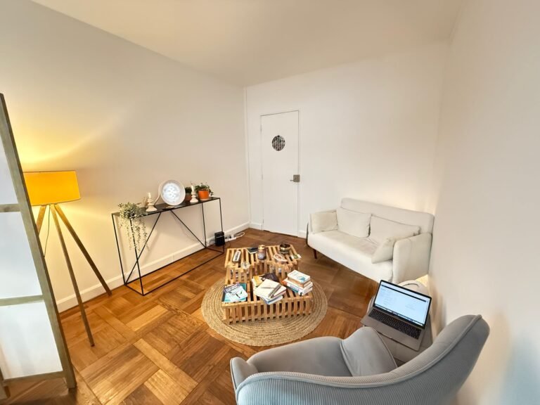 Hypnose et laser pour arrêter les addictions et le stress